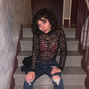 Meet your Posher, Raquel